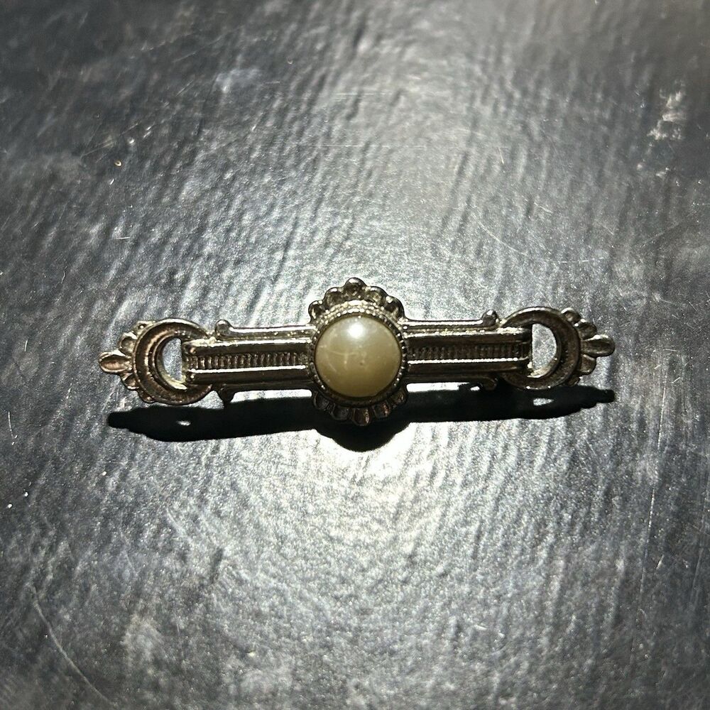 Vintage 1928 Silver Tone Bar Pin with Faux Pearl
